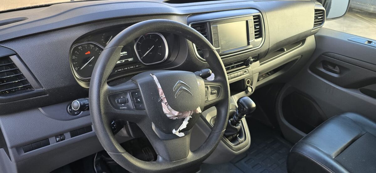 Miniatura Citroen Jumpy 2021 Citroen Jumpy Furgón Club XL 1.5 hdi 102cv 2021 13