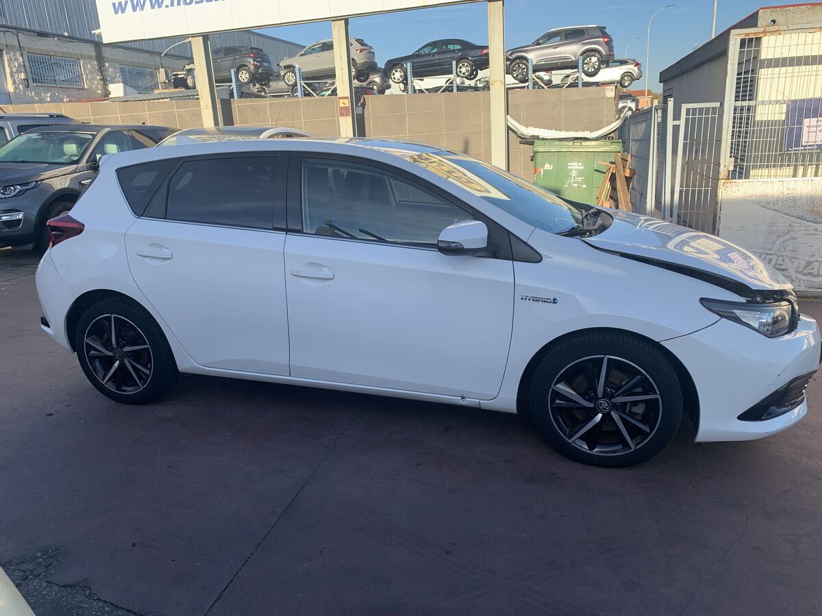 Miniatura Toyota Auris 2018 TOYOTA AURIS 1.8 HIBRIDO 135CV 6