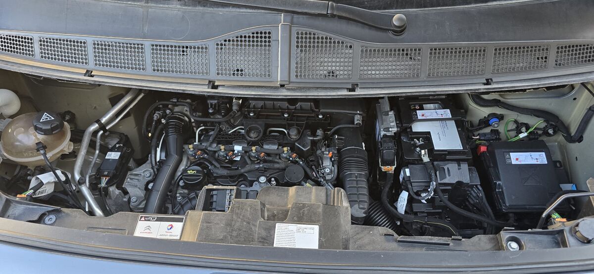 Miniatura Citroen Jumpy 2021 Citroen Jumpy Furgón Club XL 1.5 hdi 102cv 2021 10