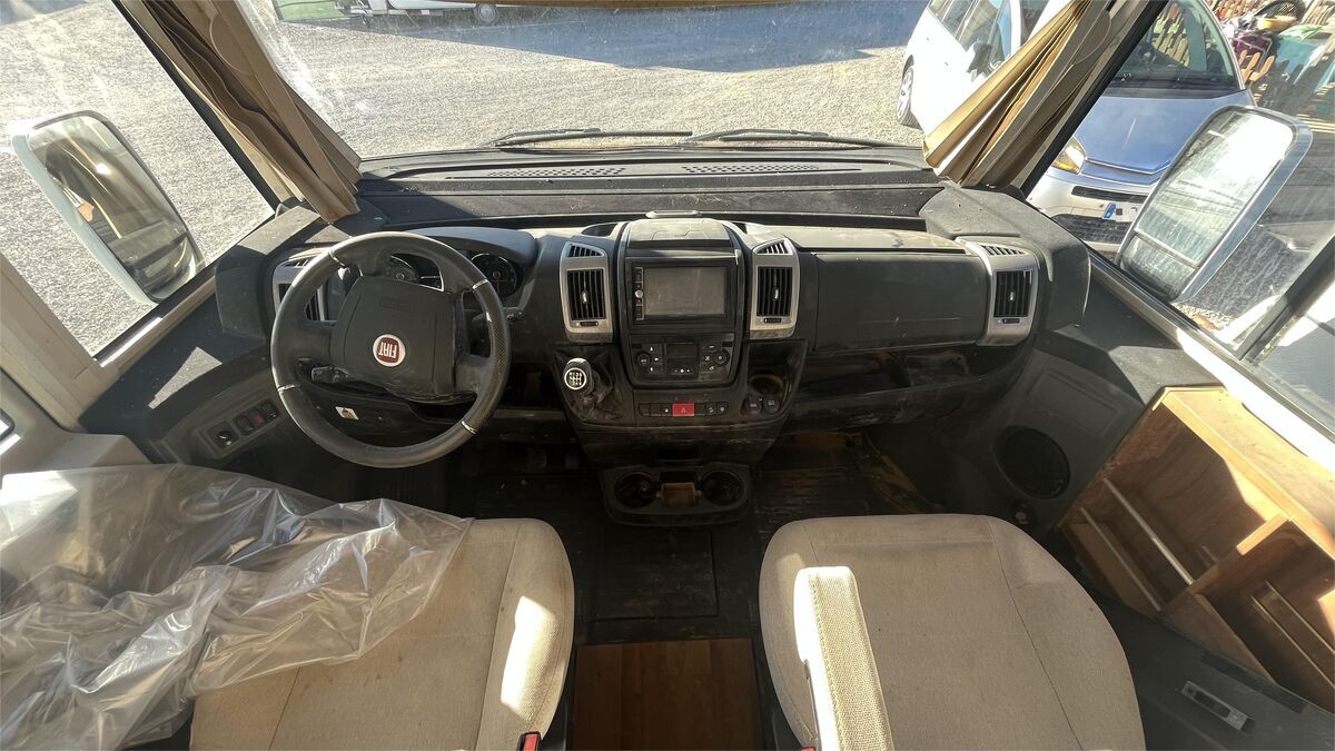 Miniatura Fiat 1100 2017 Autocaravana integral Fiat HYMER EX 564 EXSIS-I 5