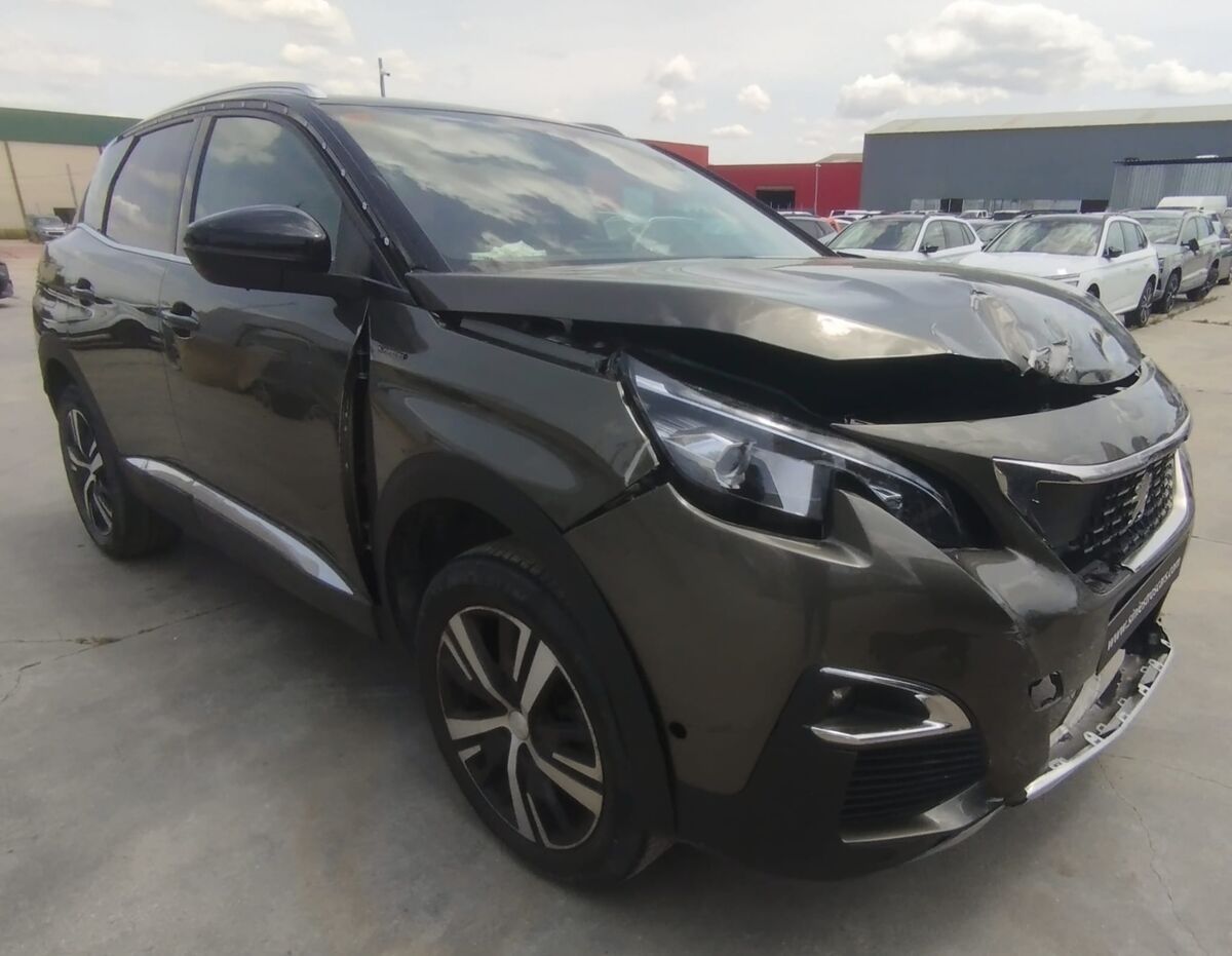 PEUGEOT 3008 GT-LINE 1.2cc 130cv GASOLINA MANUAL  AÑO 2019