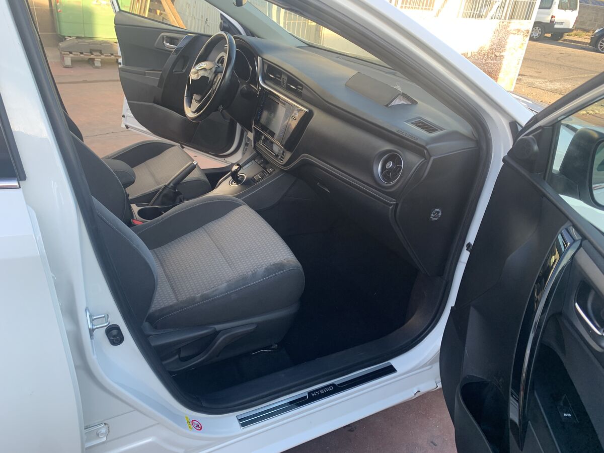 Miniatura Toyota Auris 2018 TOYOTA AURIS 1.8 HIBRIDO 135CV 16