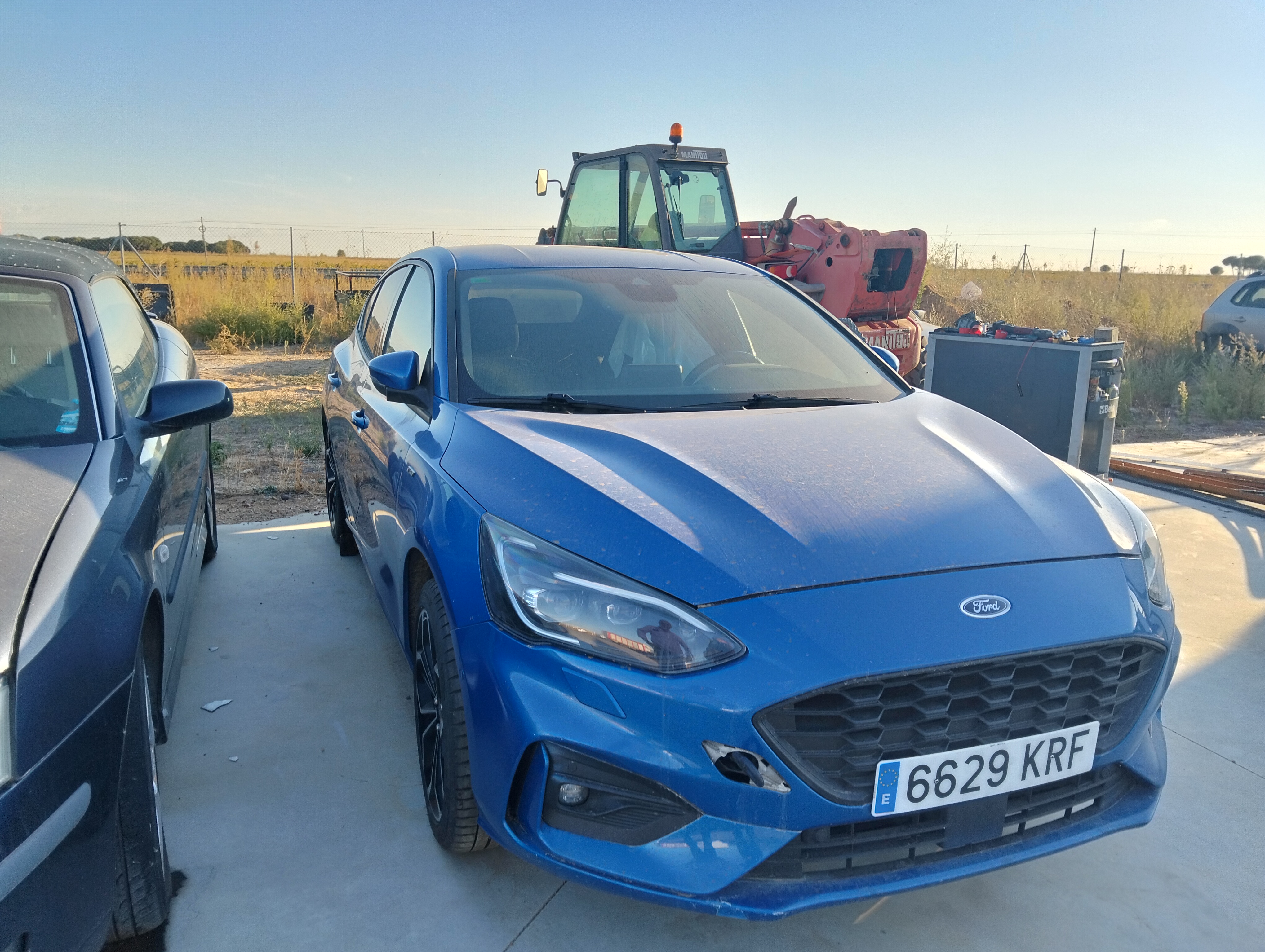 Ford Focus stline averiado