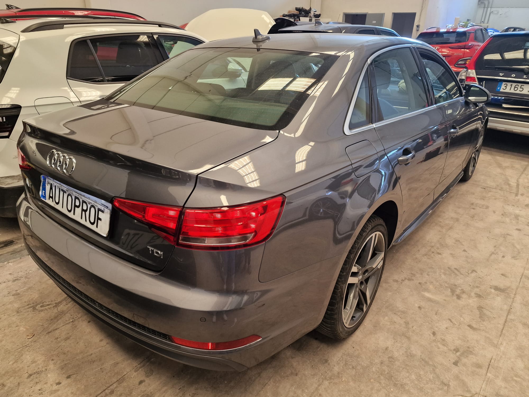 Audi A4 2.0TDI S-LINE 2017 ACCIDENTADO