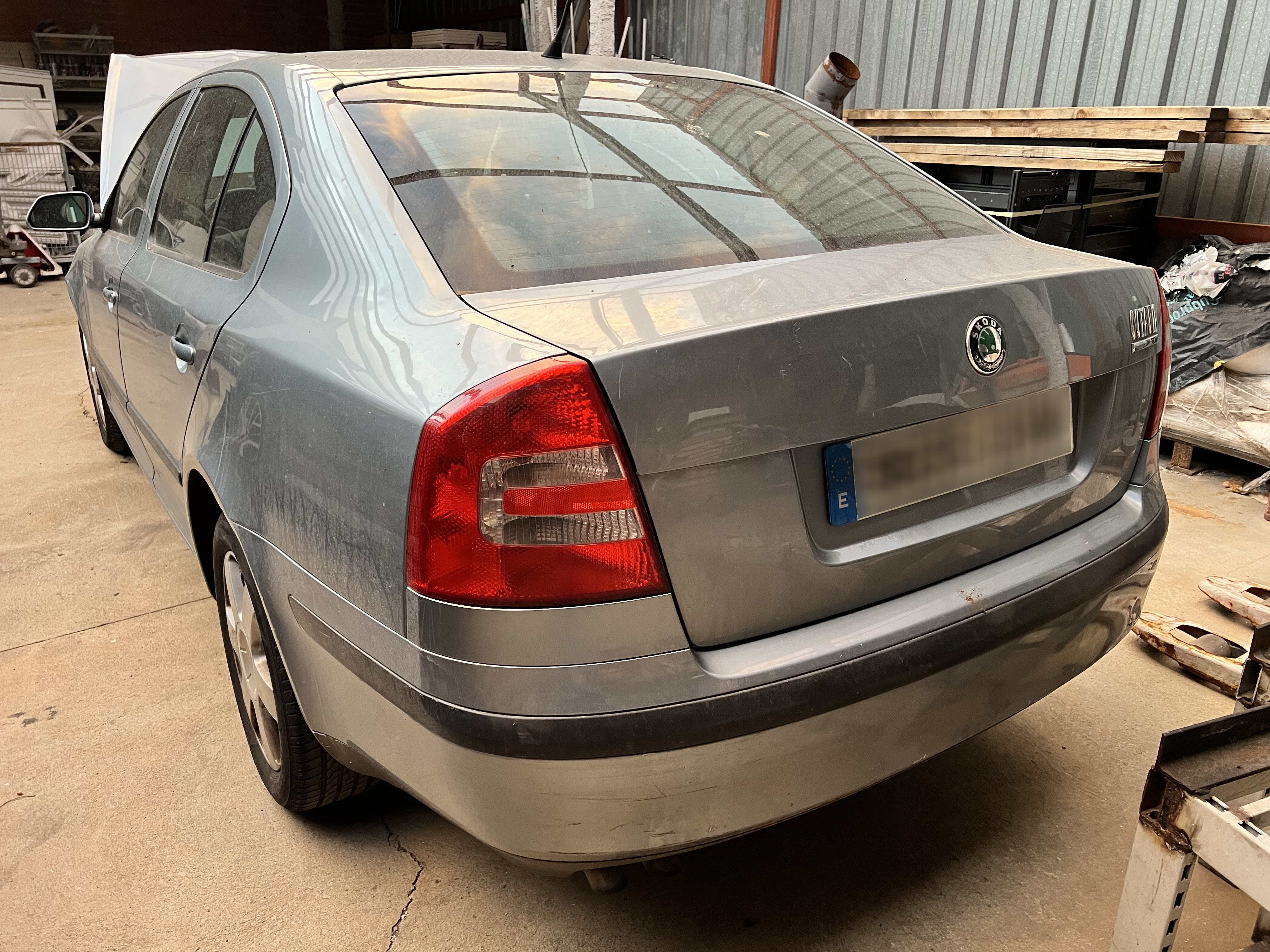 Skoda Octavia 1.9 TDI 105 cv GOLPE FRONTAL