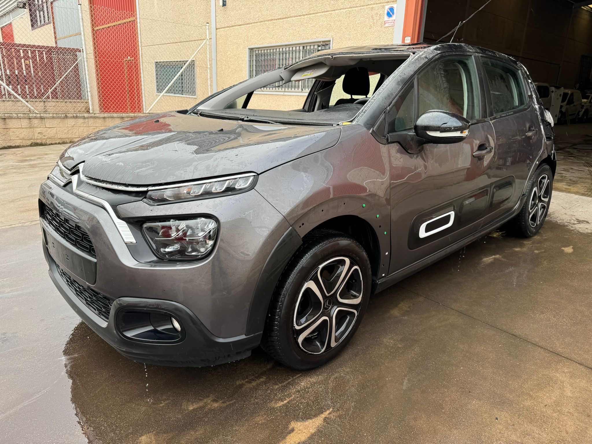 1.2 i Año 8/2022 *** 3.490 € ***