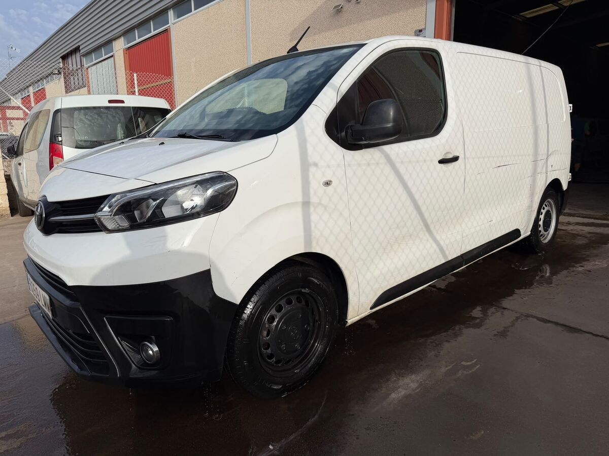1.5 D 100 Cv Año 3/2021 *** 6.990 € ***