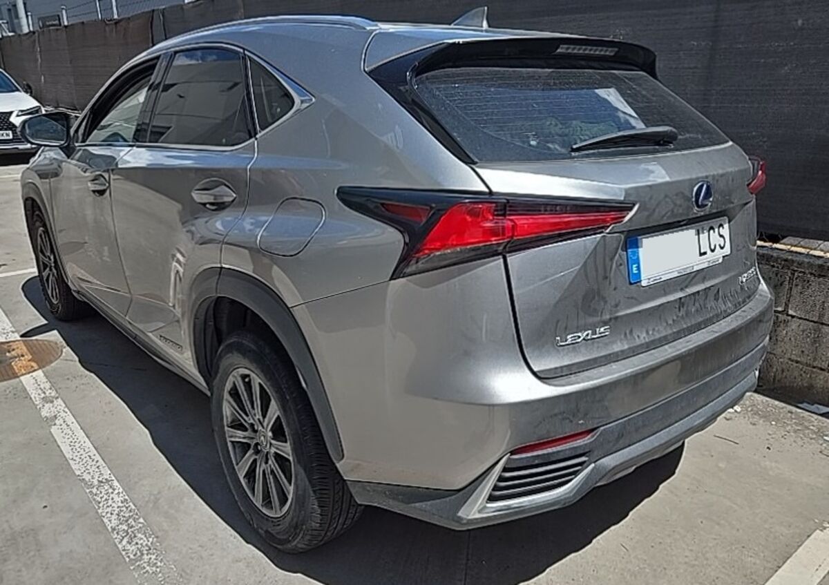 300h año 2019  Airbags OK
