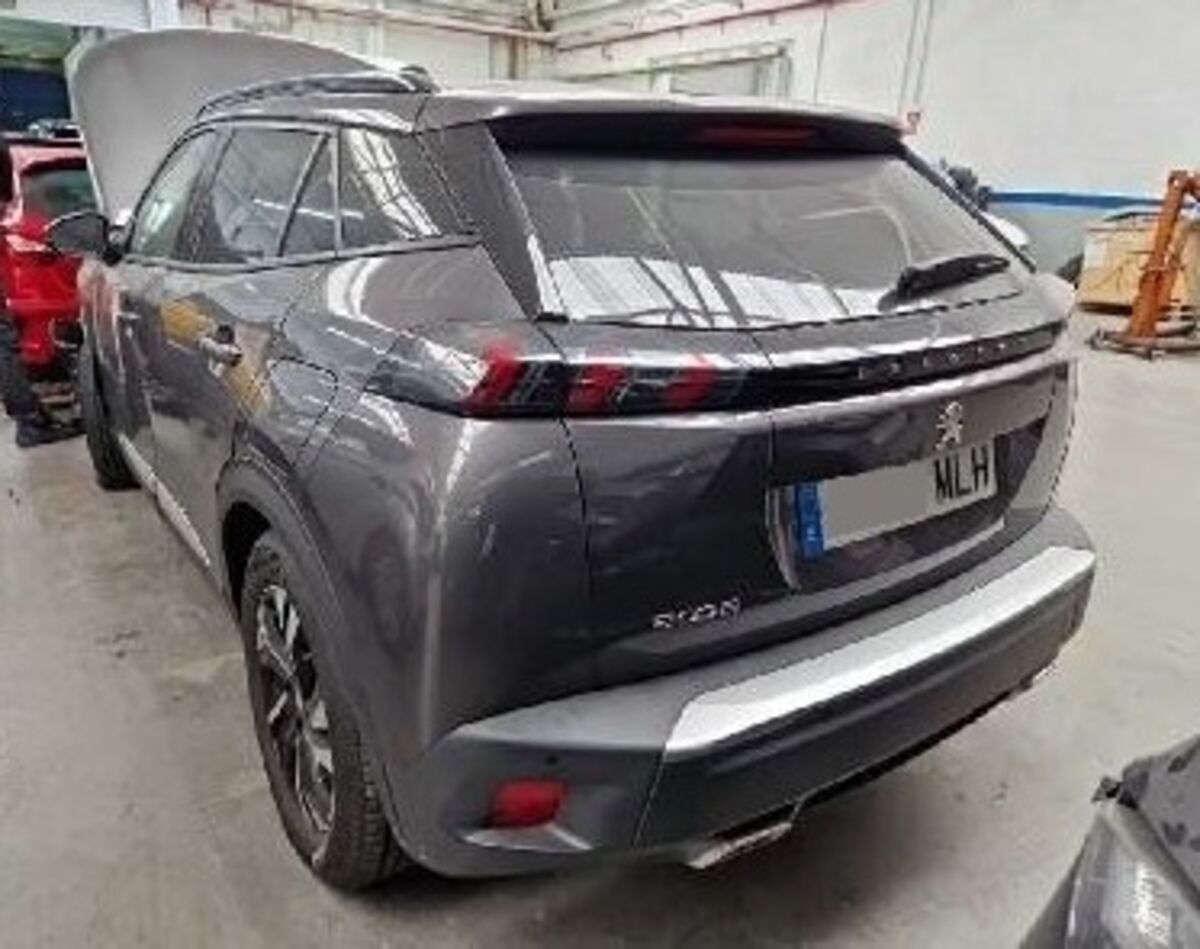 1.2i  2023  17.000 Km