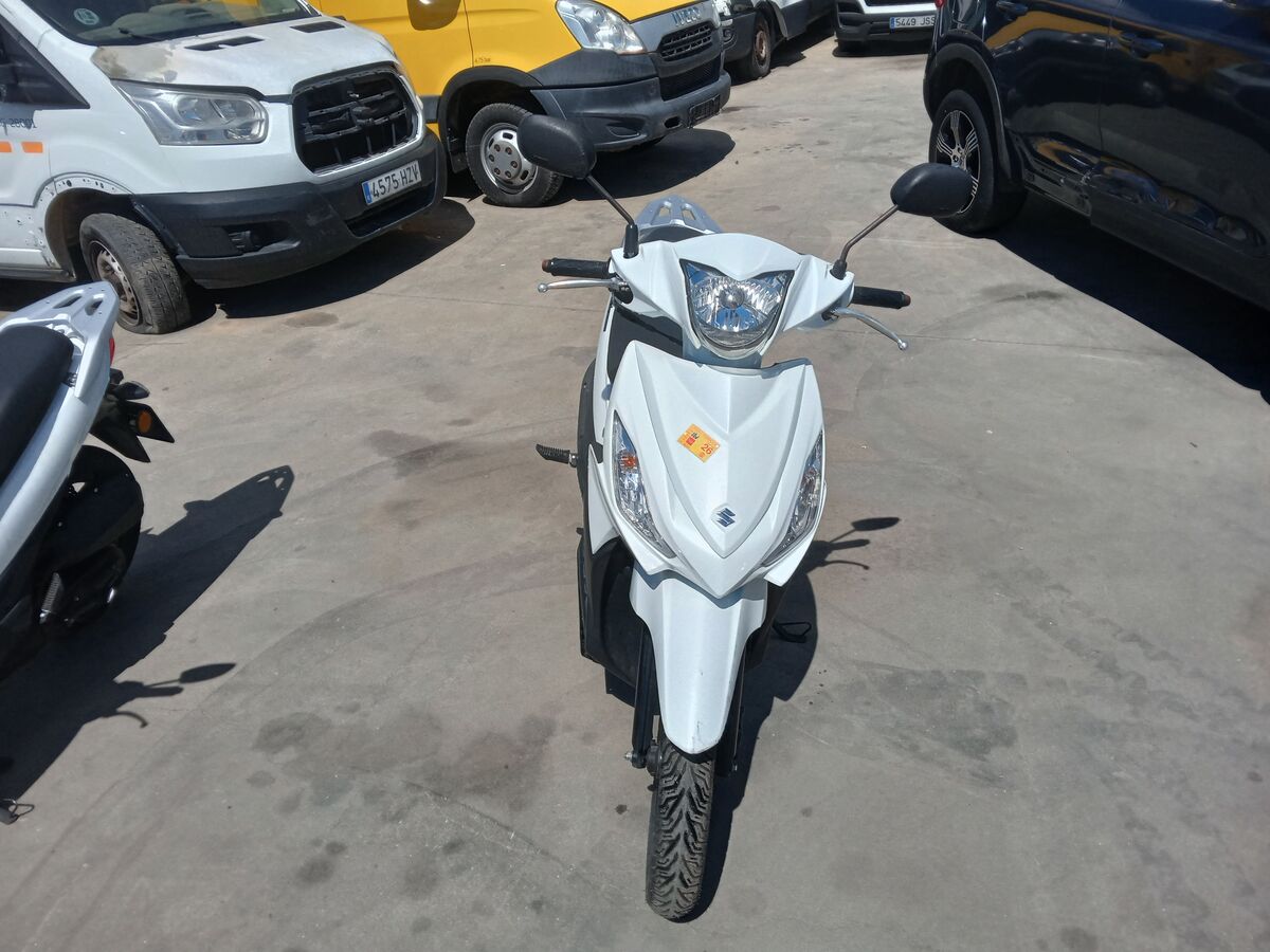 Miniatura Suzuki APV 2020 ADRESS 110 3