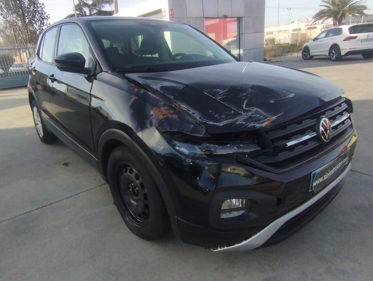 VOKLSWAGEN T CROSS 1.0cc TSI 95cv GASOLINA  MANUAL  AÑO 2022
