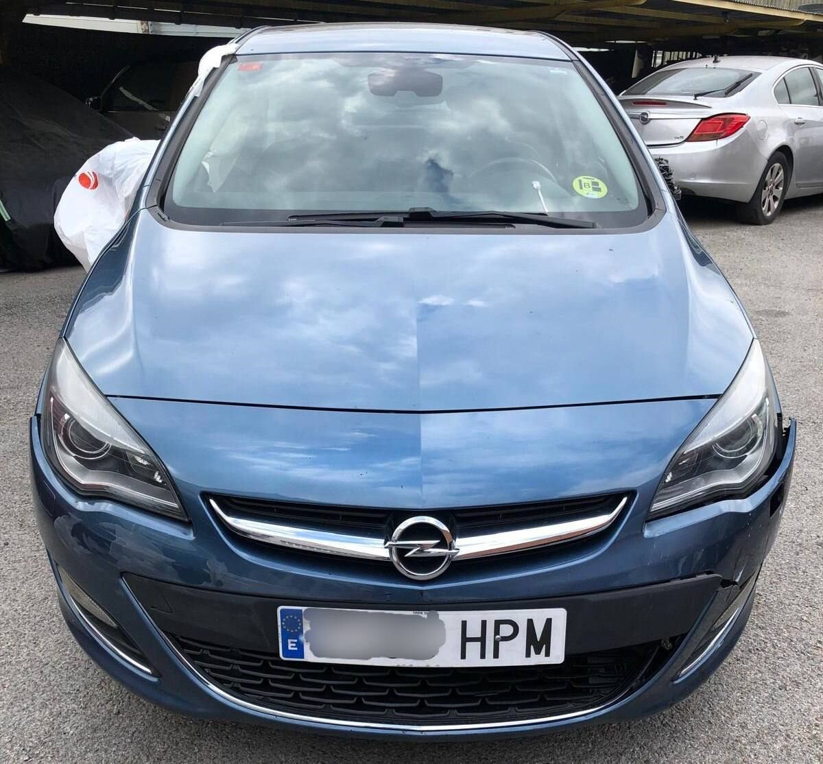 OPEL ASTRA 2.250€