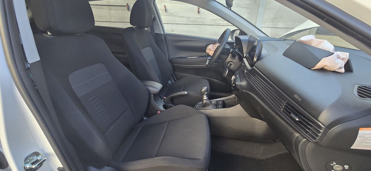 Miniatura Hyundai Bayon 2025 Hyundai Bayon Mild-Hybrid 100cv 6v ECO 2025 5