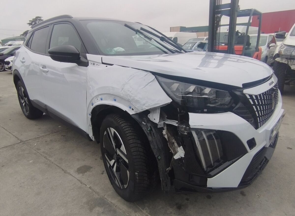 PEUGEOT 2008 GT LINE 1.5cc 130cv DIESEL AUTOMATICO AÑO 2023