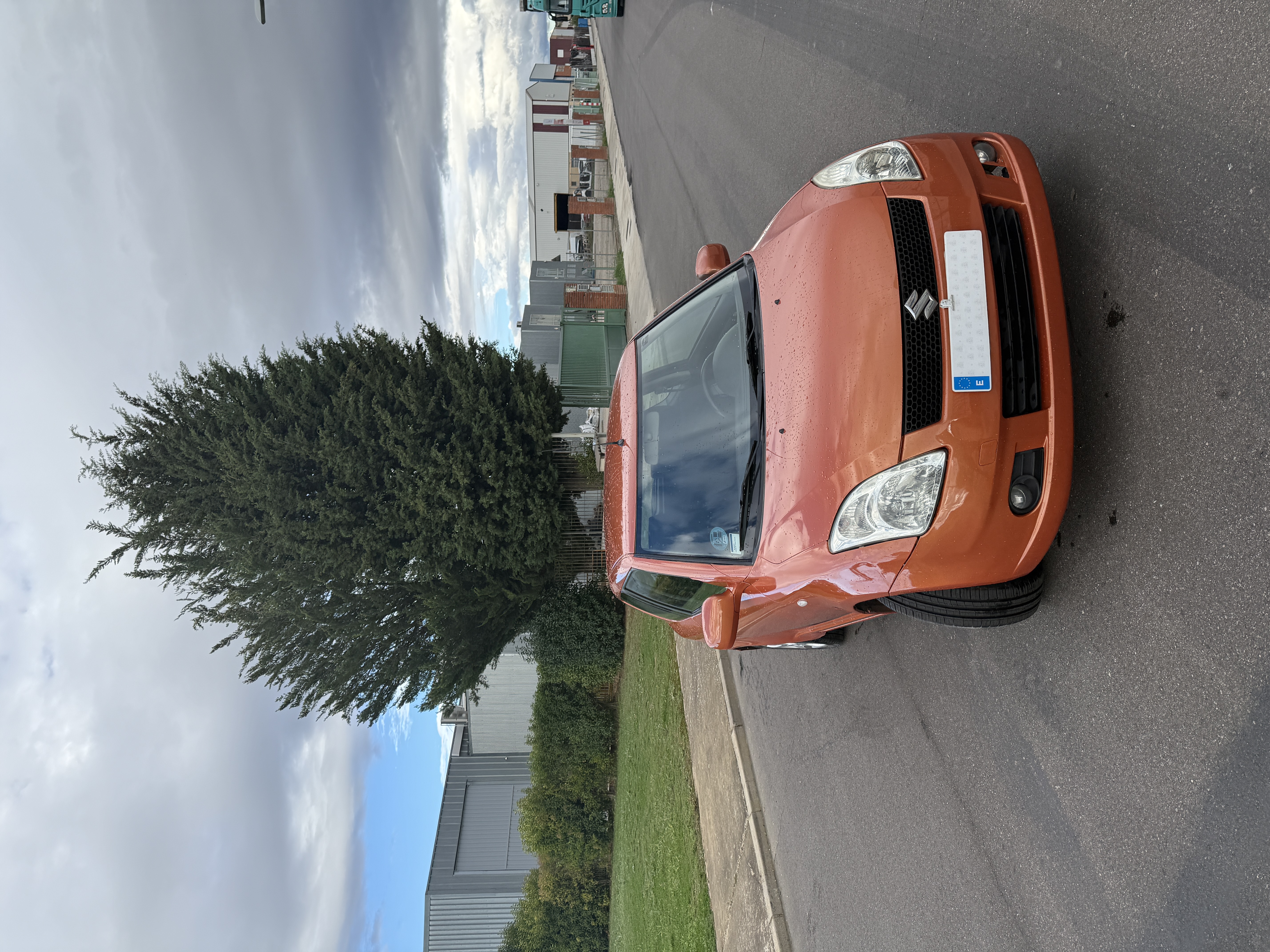 SUZUKI SWIFT
