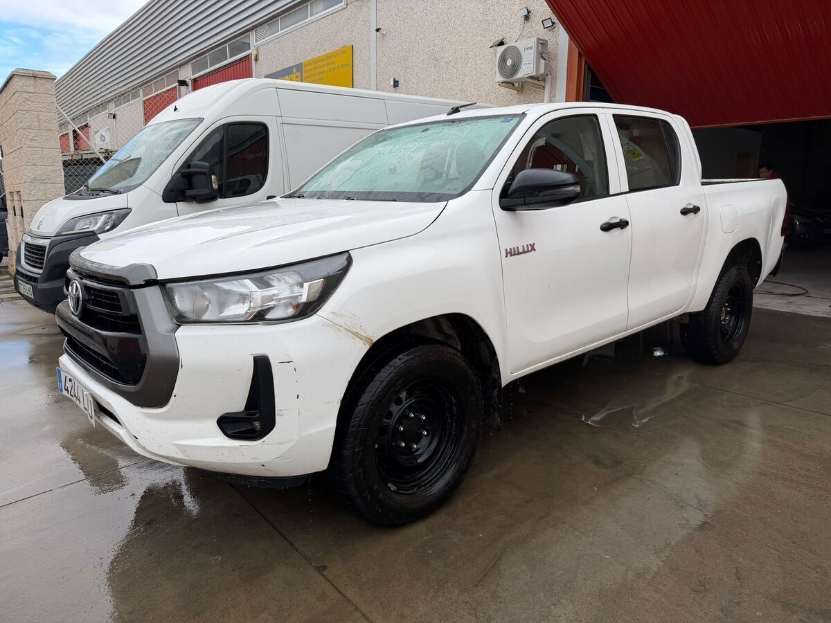 2.4 D4D Año 12/2021 *** 19.990 € ***