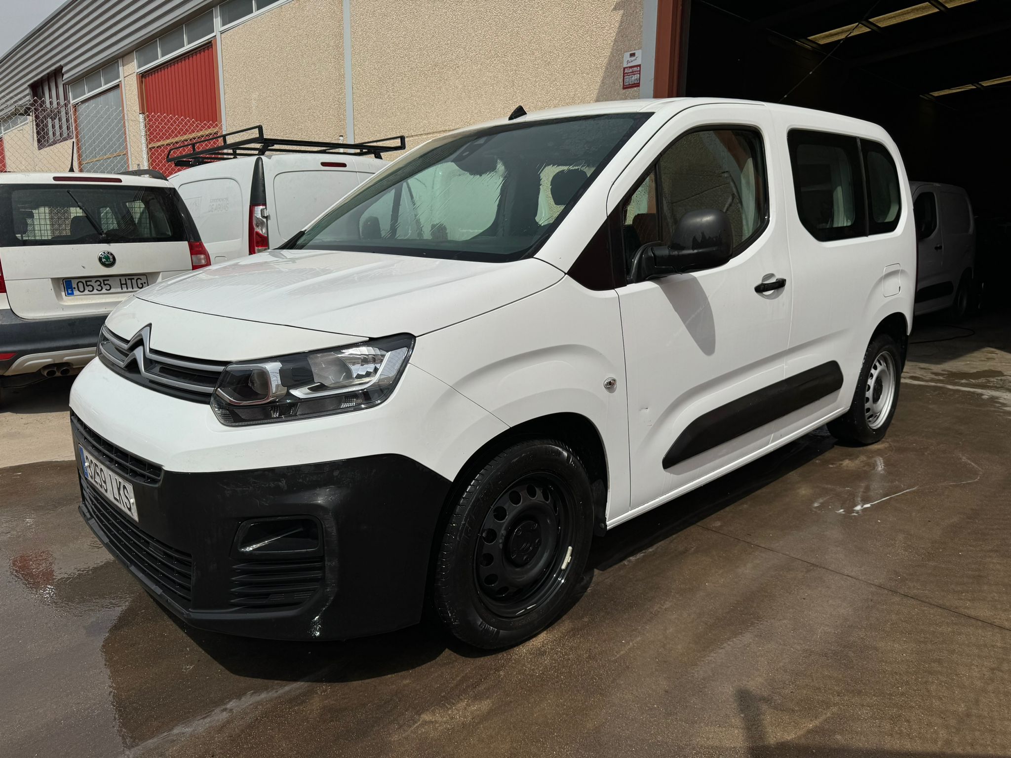 1.5 BlueHdi Año 12/2020 *** 7.490 € ***