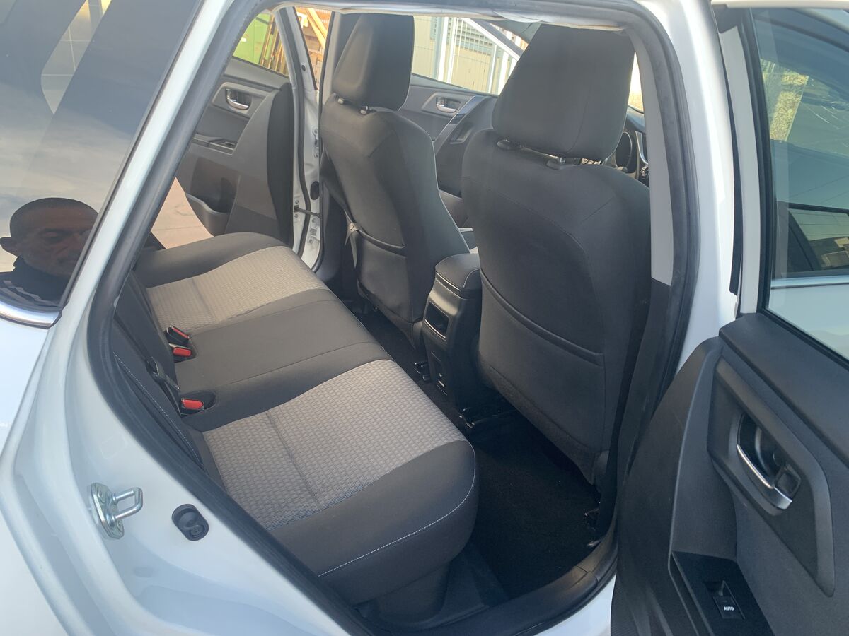 Miniatura Toyota Auris 2018 TOYOTA AURIS 1.8 HIBRIDO 135CV 15