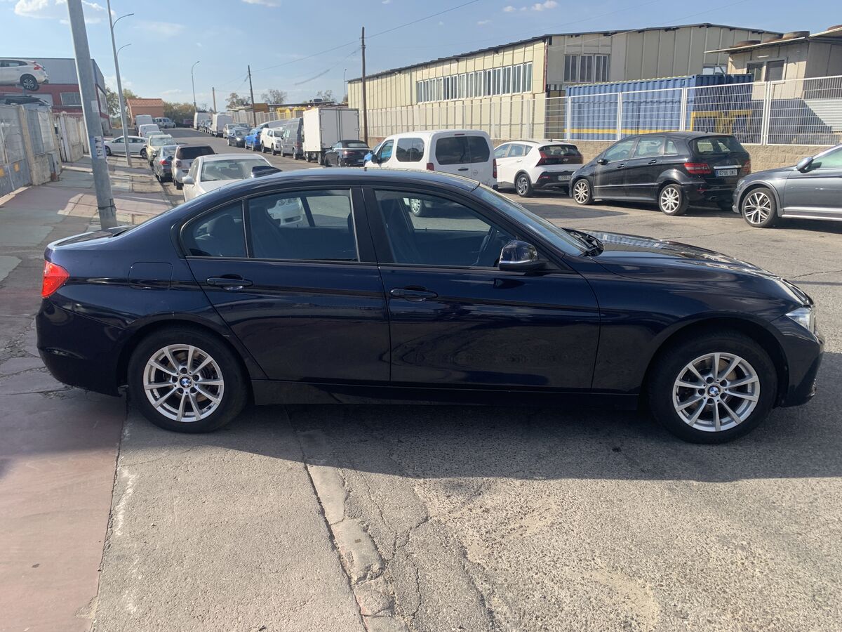 Miniatura BMW 3 Series 2013 BMW 320 2.0 D 184CV 7