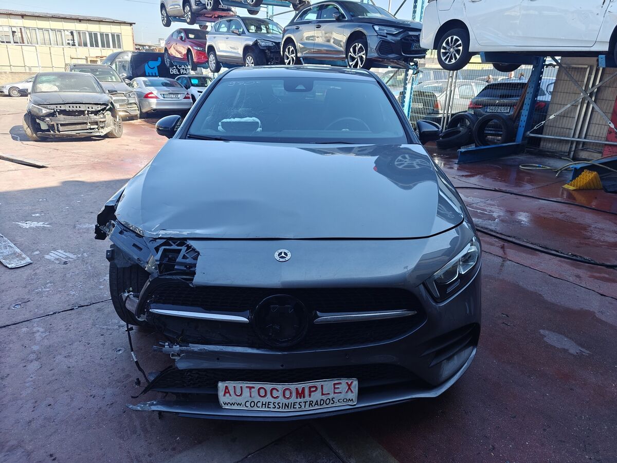 vehiculo Mercedes-Benz A-Clase AUTOMATICO
