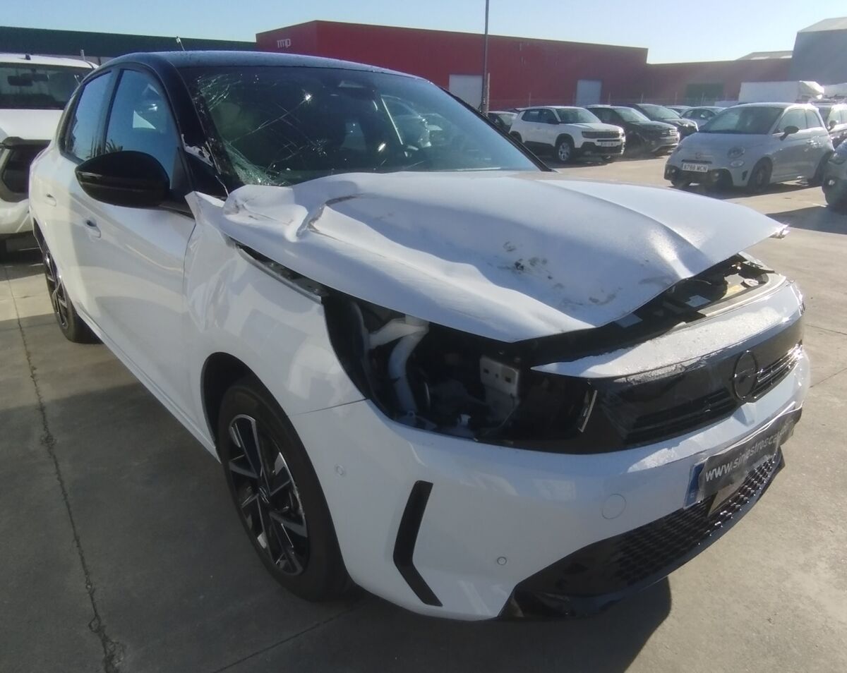 OPEL CORSA 1.2cc 100cv GASOLINA MANUAL  AÑO 2025