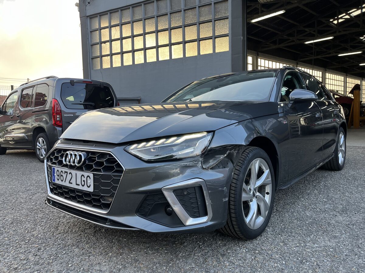 Audi A4 35 TDI  S Line 163CV
