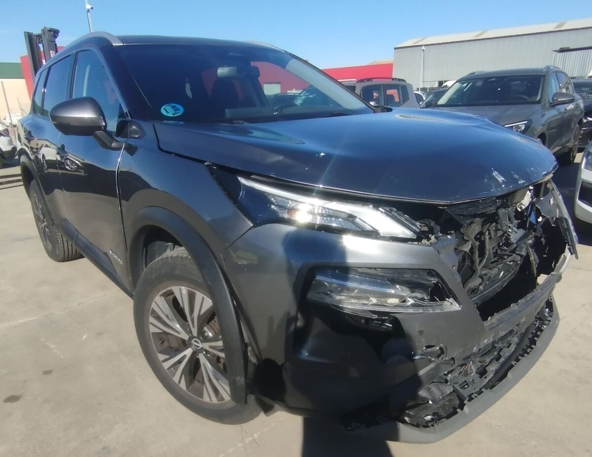 NISSAN X-TRAIL 1.5cc 158cv HIBRIDO-GASOLINA AUTOMATICO AÑO 2024