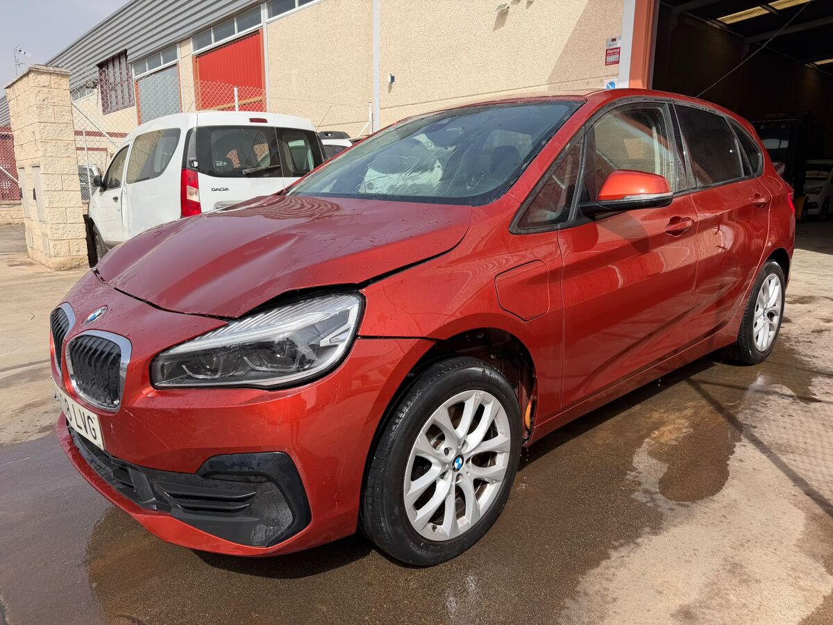 225xe iPerformance Año 12/2021 *** 6.490 € ***