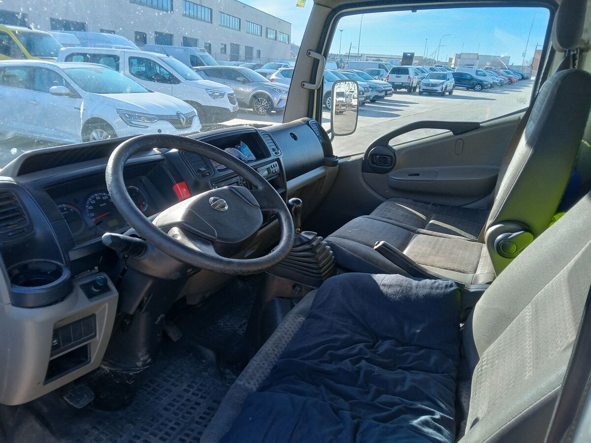 Miniatura Nissan Caravan 2007 CABSTAR 130CV 7