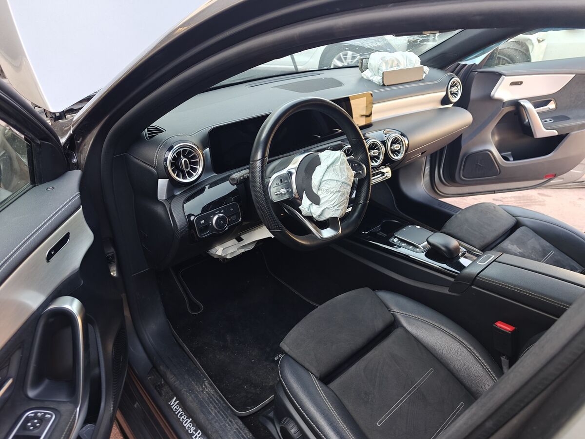 Miniatura Mercedes-Benz A-Clase 2021 AUTOMATICO 8