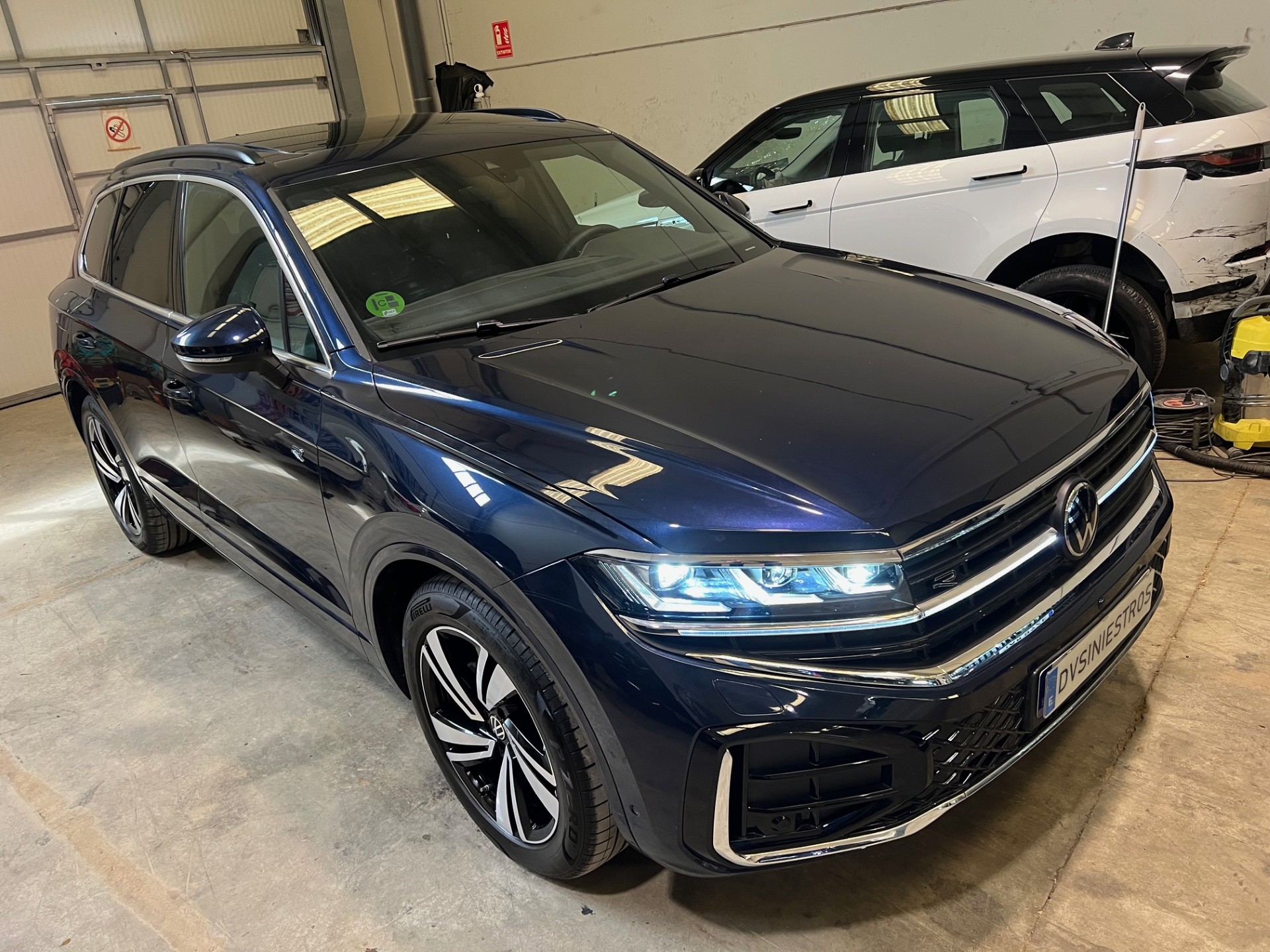 Volkswagen Touareg 2024 R-Line