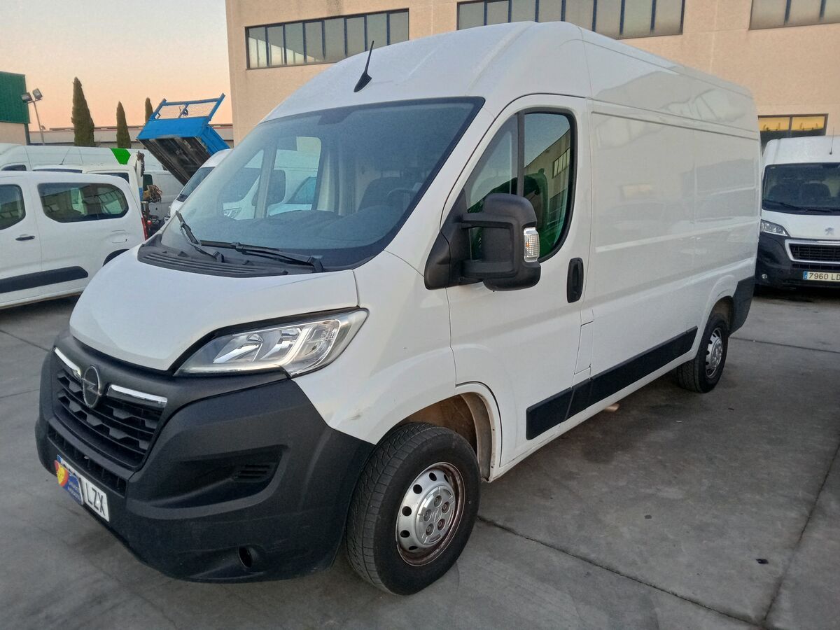 Miniatura Opel P4 2021 MOVANO L2H2 120CV 3