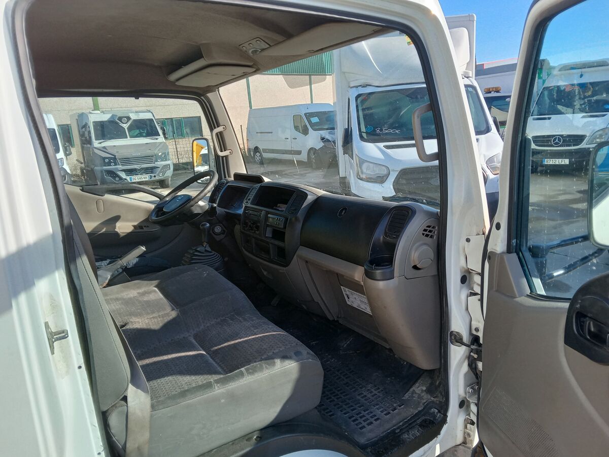 Miniatura Nissan Caravan 2007 CABSTAR 130CV 5