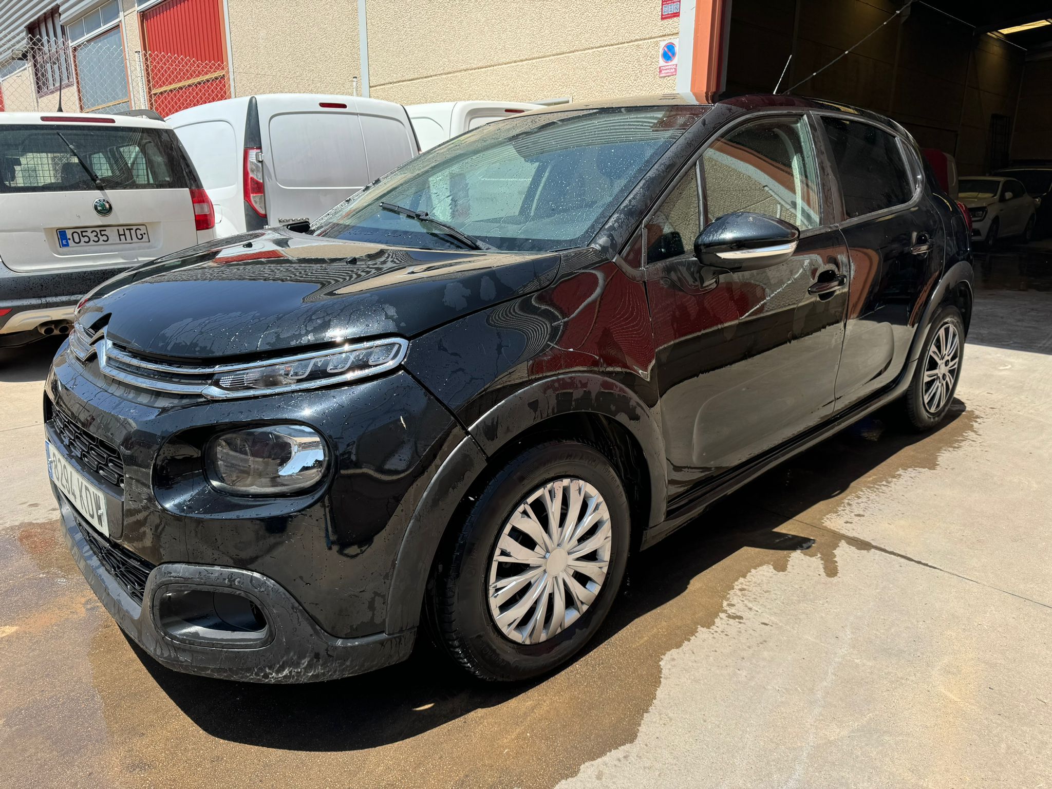 1.2 i Año 5/2017 *** 3.990 € ***