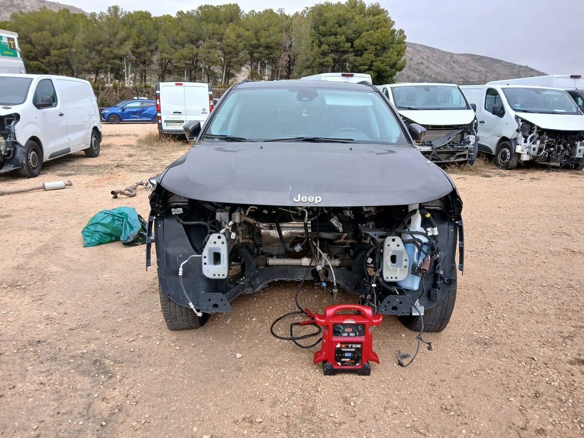 2637LGL Jeep Compass 1.4 Gasolina 140CV 4x2 Limited 6V MOTOR MAL