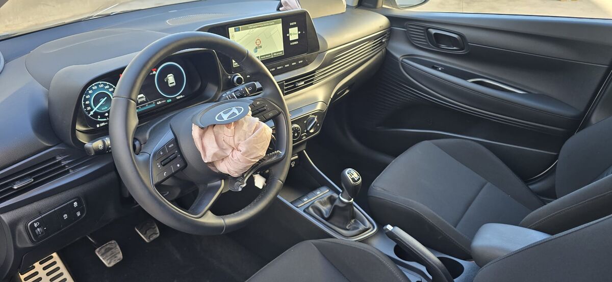 Miniatura Hyundai Bayon 2025 Hyundai Bayon Mild-Hybrid 100cv 6v ECO 2025 16