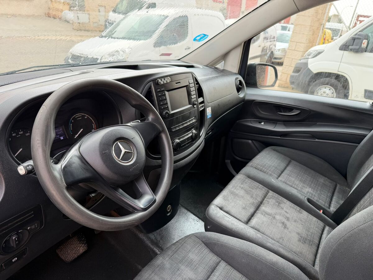 Miniatura Mercedes-Benz Vito 2020 eVito Electrica 70 Kw Año 12/2020 *** 11.990 € *** 7