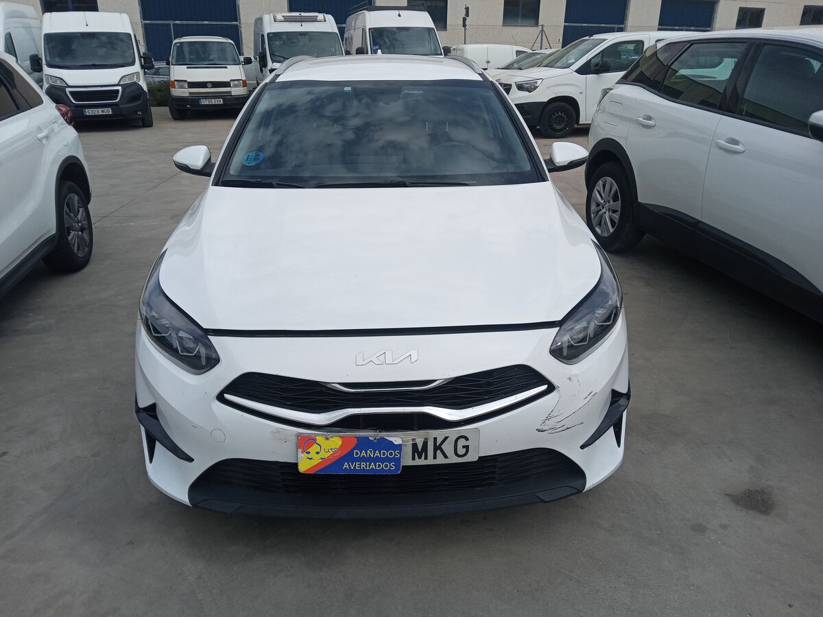 vehiculo Kia Ceed 1.6 MHEV TECH