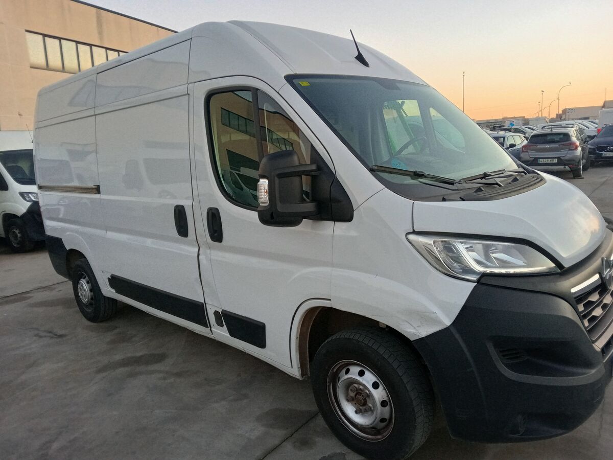 Miniatura Opel P4 2021 MOVANO L2H2 120CV 8