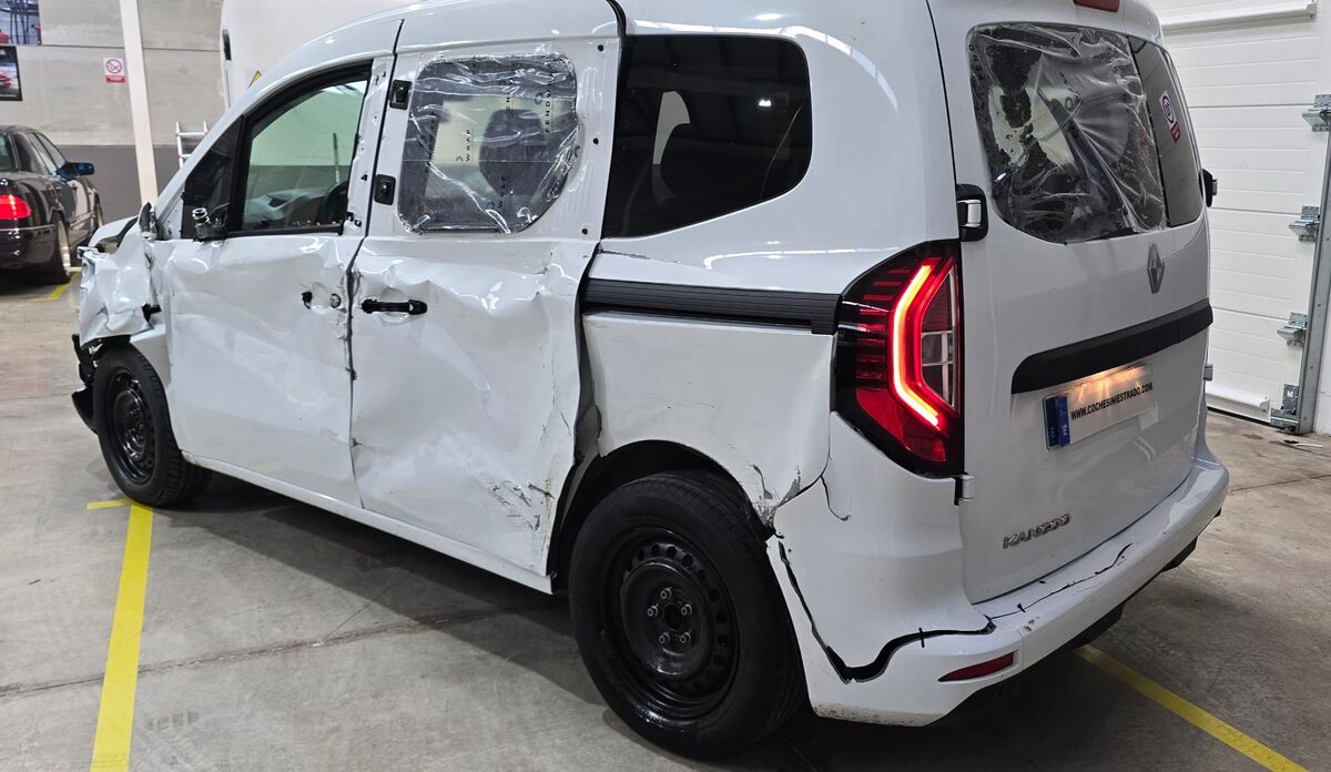 Miniatura Renault Kangoo 2024 Renault Kangoo Combi Authentic 1.5 blue dCi 95cv 6v 2024 19