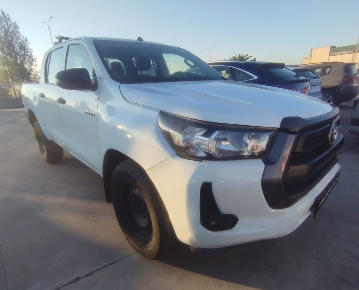 TOYOA HILUIX DOB. CABINA 2.4cc 150cv