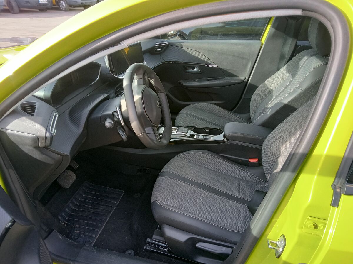 Miniatura Peugeot 208 2025 HYBRID 100CV EDCS 15