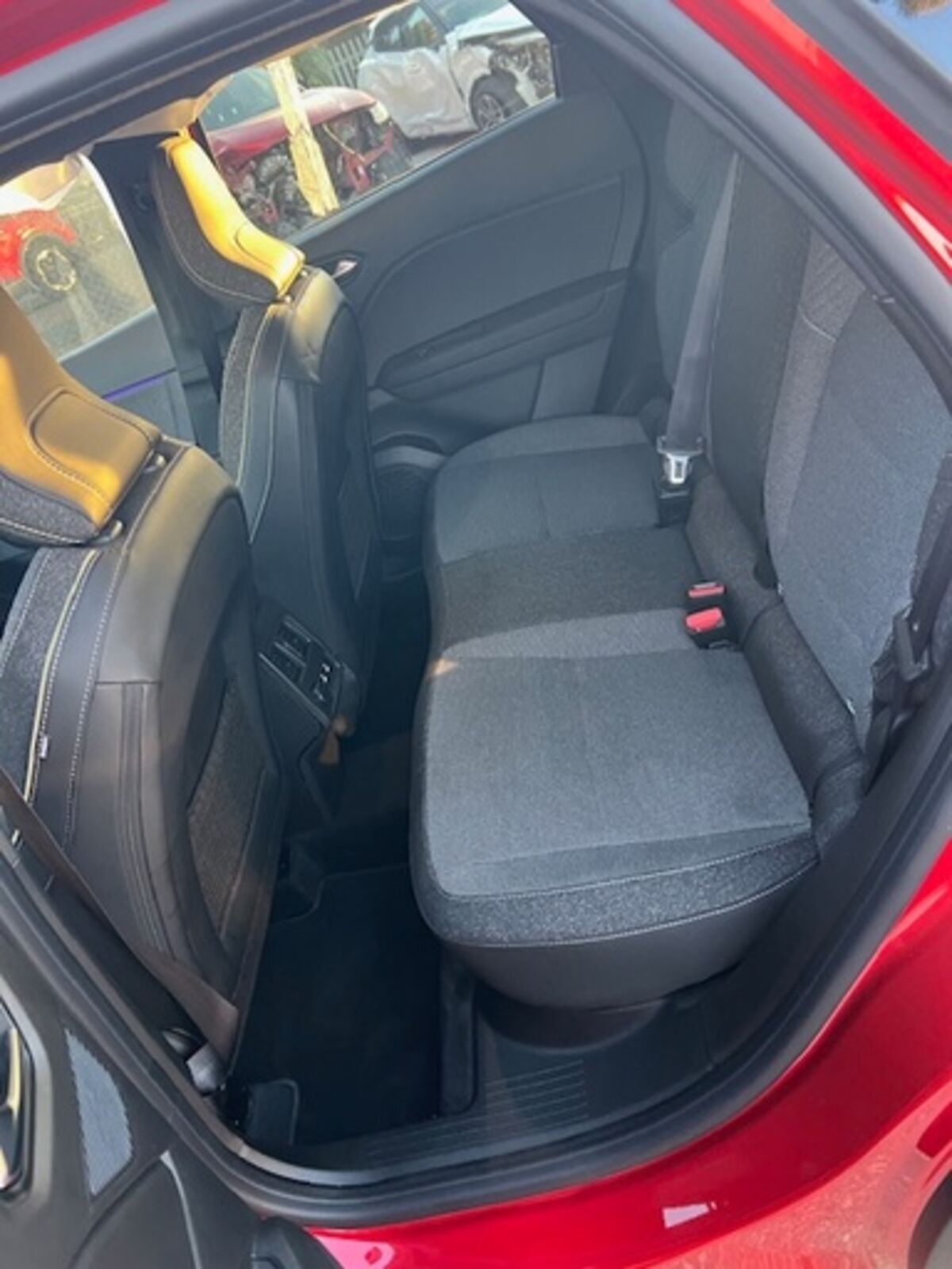 Miniatura Mitsubishi Grandis 2025 Torrevieja (alicante) 44