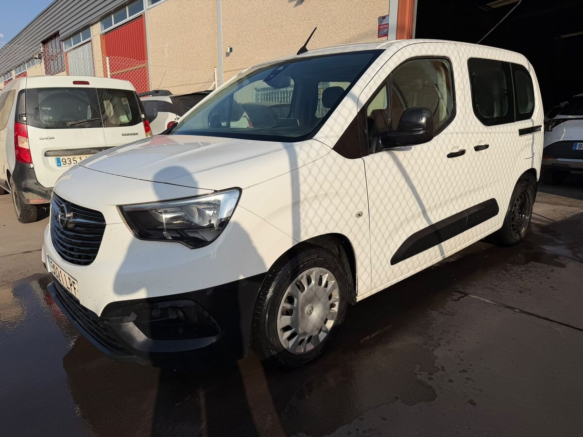 Life 1,5 Cdti Año 8/2021 *** 4.790 € ***
