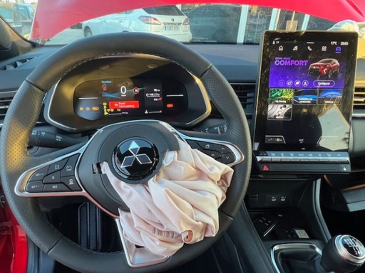 Miniatura Mitsubishi Grandis 2025 Torrevieja (alicante) 32