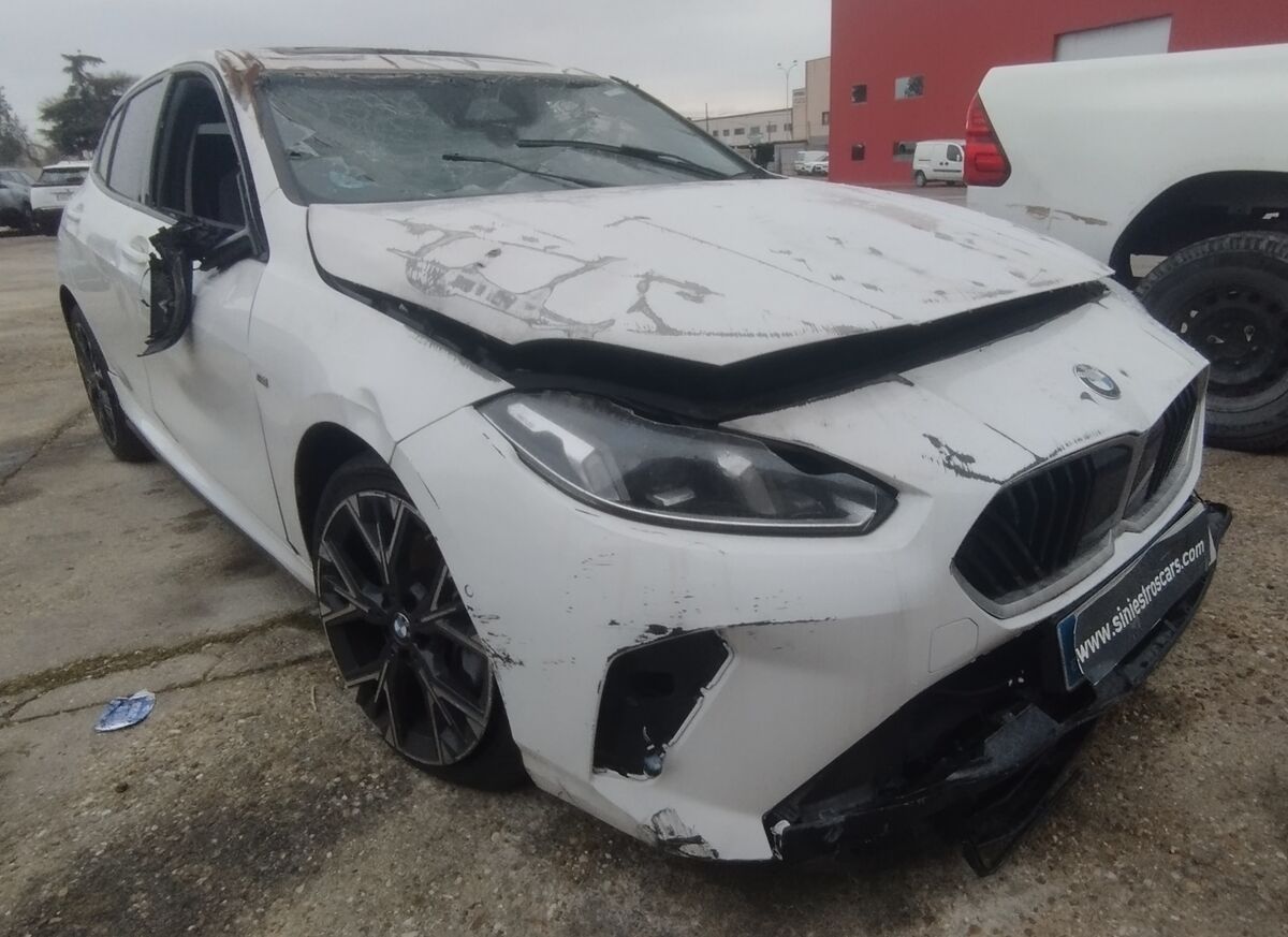 vehiculo BMW 1 Series BMW 118d 2.0cc 150cv DIESEL AUTOMATICO AÑO 2025