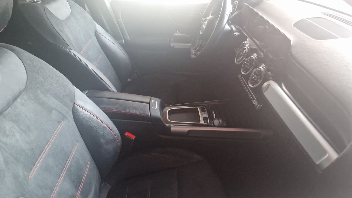 Miniatura Mercedes-Benz GLB 2024 Mercedes GLB 200 2024 INUNDADO 15