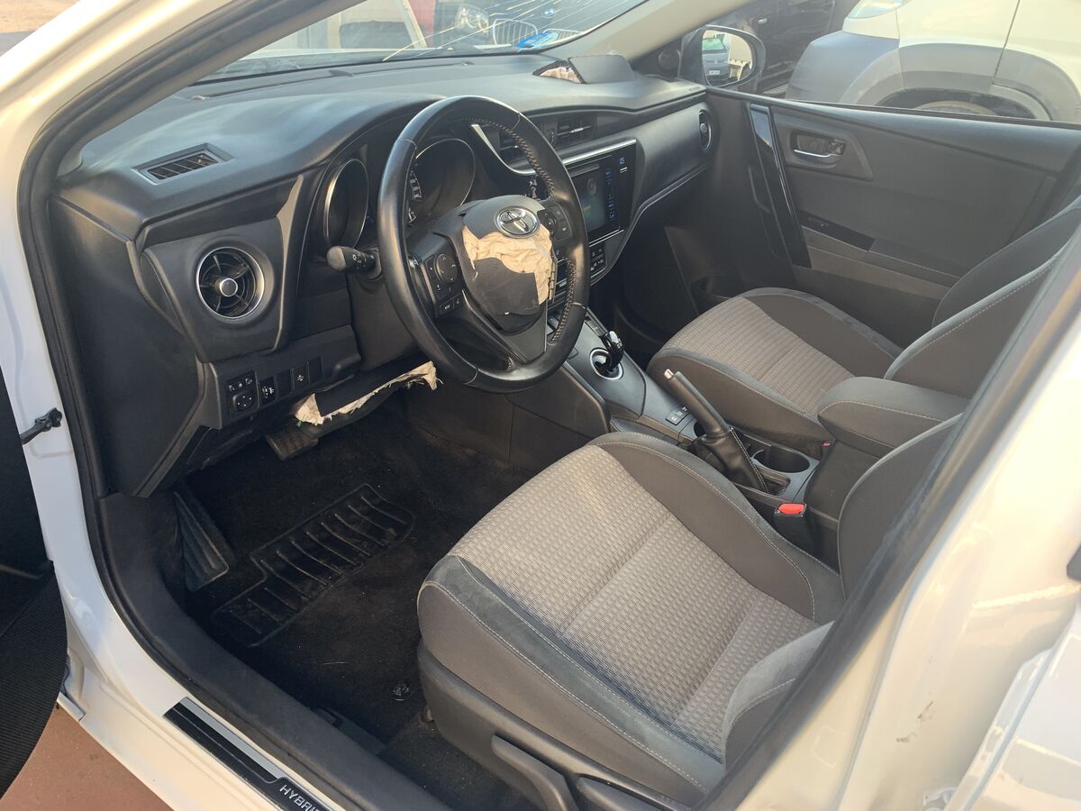 Miniatura Toyota Auris 2018 TOYOTA AURIS 1.8 HIBRIDO 135CV 12