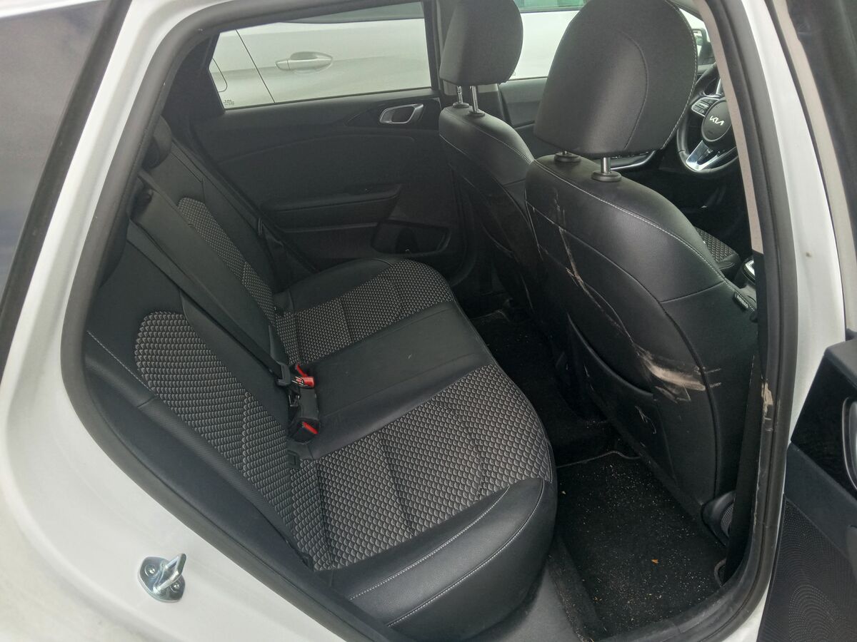 Miniatura Kia Ceed 2023 1.6 MHEV TECH 10