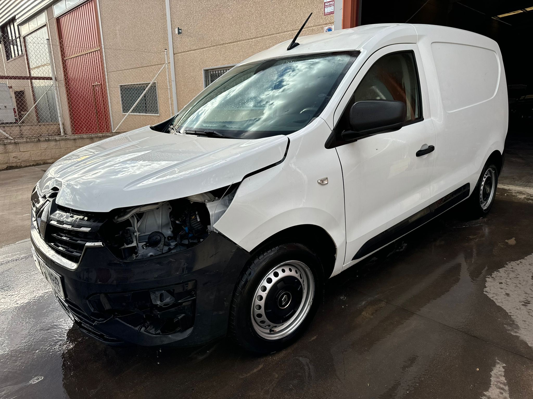 1.5 Dci Año 11/2022 *** 6.490 € ***